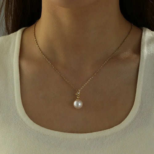 Náhrdelník s elegantní perlou